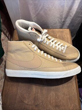 Nike Men’s Blazer Mid Linen Summit Sneakers - Tan/White